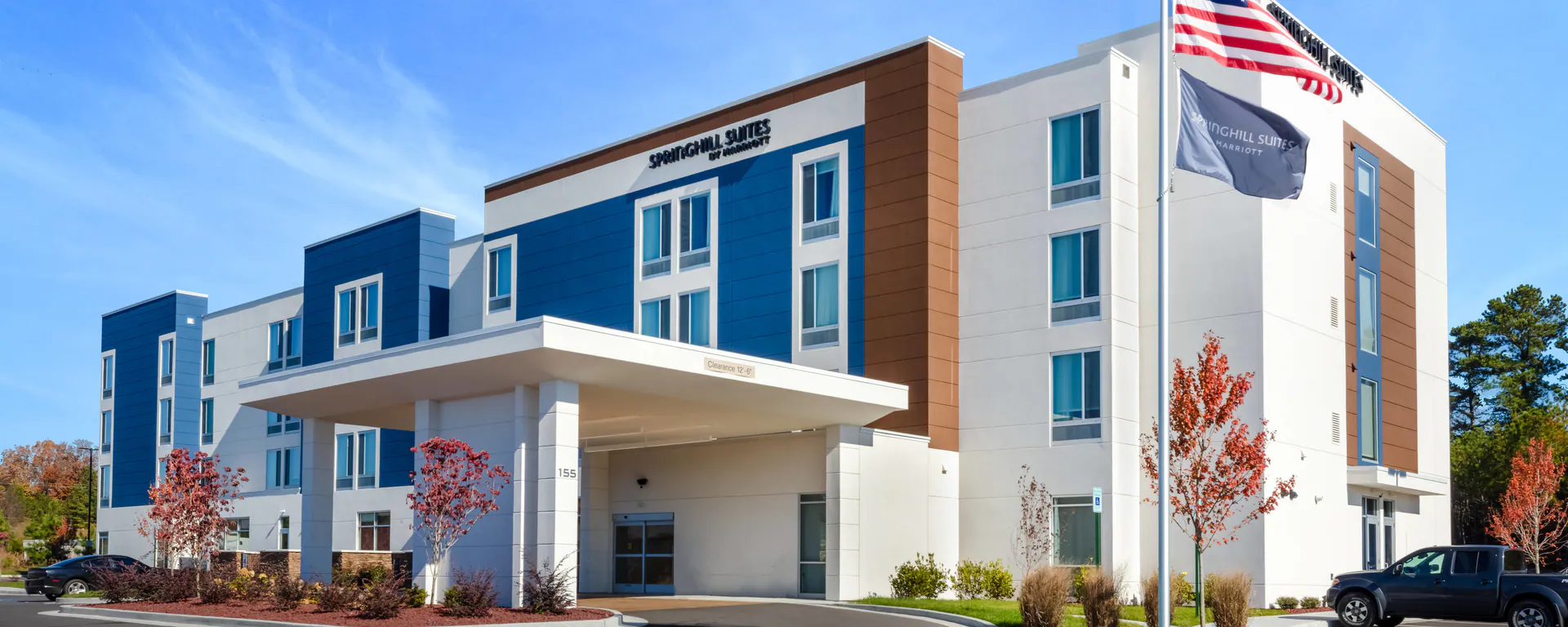 chago-exterior-4237-hor-feat.jpg