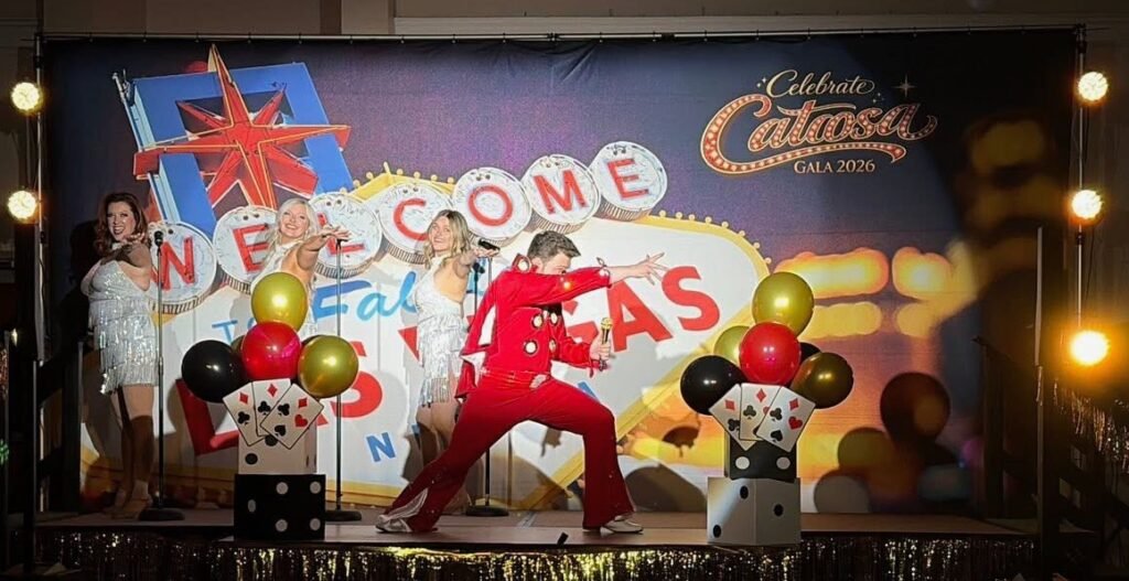 Elvis and show girls